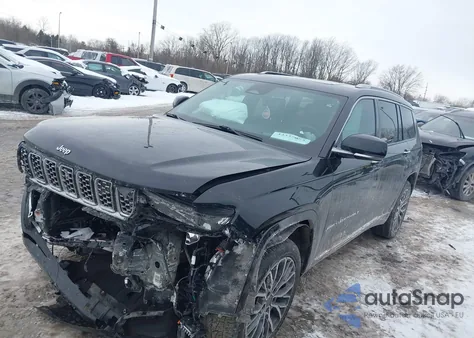 2021 Jeep Grand Cherokee L Summit Reserve 4X4 z USA, uszkodzony, nr VIN 1C4RJKEG2M8116250